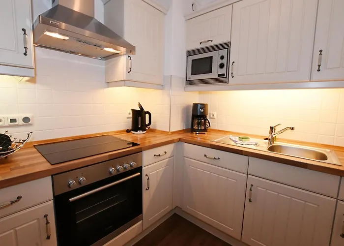 Bernstein Mare Luxor 02 Lägenhet *