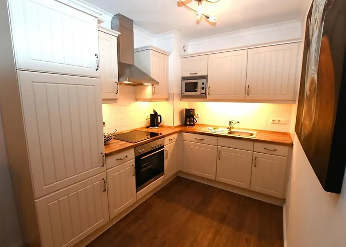 Bernstein Mare Luxor 02 * Büsum